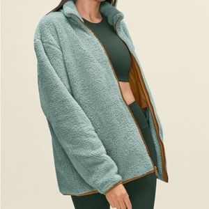 Girlfriend Collective full-zip sherpa fleece in Ice sz XL